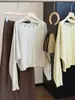 Elegante suéter de punto con un hombro, cuello halter abotonado para mujer, nueva colección de otoño, corte holgado, mangas murciélago, top pullover sin hombros