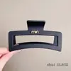 Pinza para el cabello de lujo de alta gama en color marrón, tamaño grande nuevo para cabello grueso, pinza de tiburón para recogidos en la parte posterior de la cabeza, accesorio para el cabello de uso diario