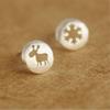 Aretes Asimétricos de Moda Coreana Ciervo Copo de Nieve Hueco Animal Lindo