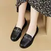 Mocassins Versáteis de Couro Macio para Mães, Sapatos Antiderrapantes de Solado Macio para Primavera e Outono para Meia-Idade e Idosos, Sapatos Planos de Couro Confortáveis, Sapatos de Trabalho