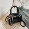 Transfronterizo 2026 Primavera Nuevo Versátil de Gama Alta de Moda Bolso de Mano Bolso Cruzado para Mujer Popular para Viajes y Trabajo Bolso Bowling