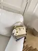 Bolsa de Mão Nova Padrão Crocodilo Primavera 2026 Bolsa Kelly Estilo Coreano Nicho Casual Ombro Transversal Pequena Quadrada Feminina Transfronteiriça
