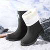 Novas botas de chuva femininas com forro de lã, tubo externo, à prova d'água, fundo grosso, sapatos de borracha, botas de chuva femininas da moda, sapatos resistentes ao desgaste, atacado