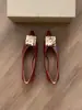Zapatos de tacón bajo planos de punta fina de 1 cm para mujer, nuevo modelo primavera y otoño 2025, cómodos y versátiles para ir al trabajo