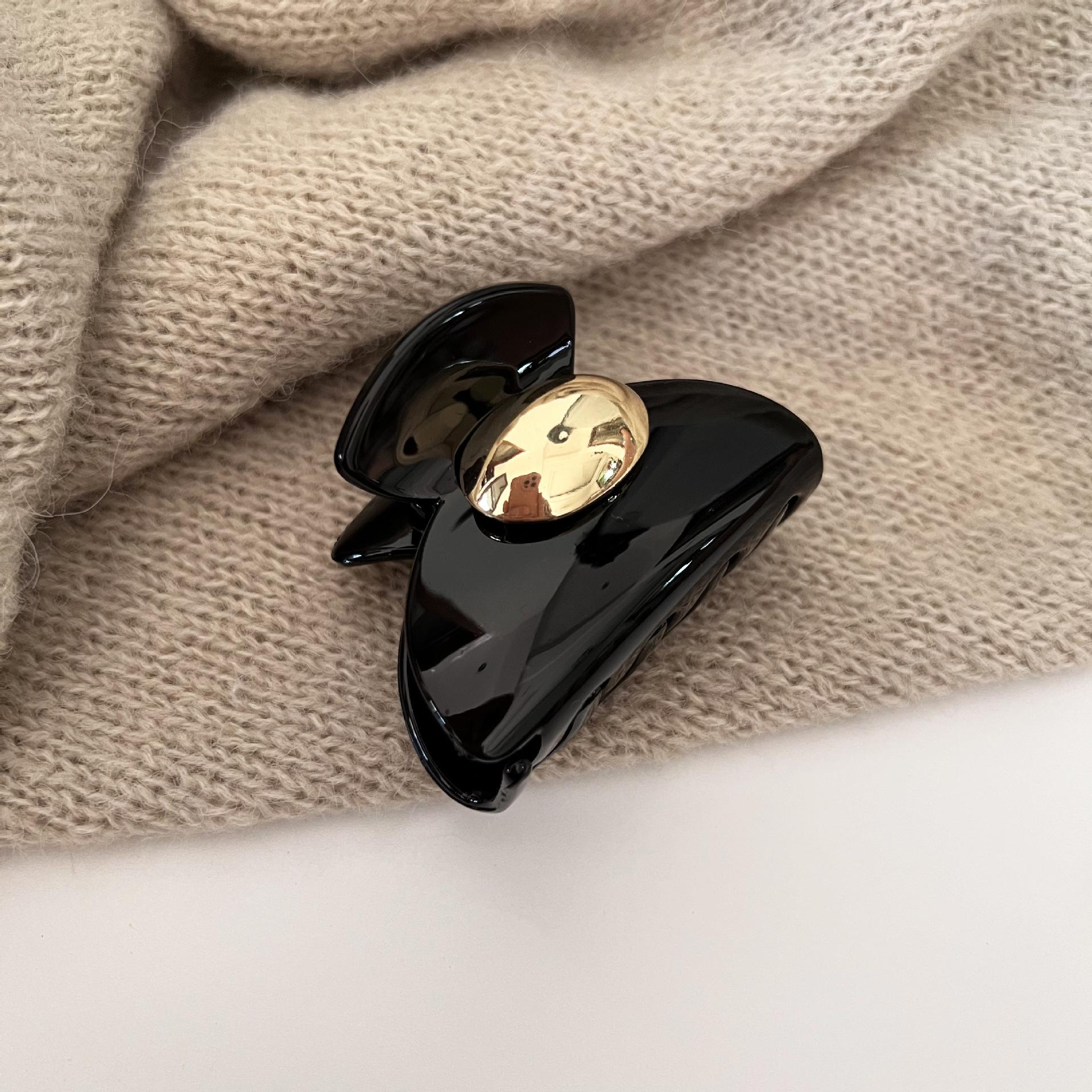 dfb51b04f3402480c1eaa90cd854e9