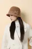 Gorro de Lana Mezclada Nuevo para Otoño e Invierno Cortavientos Protección para Orejas Gorro Cálido para Mujer Moda de Ocio al Aire Libre Sombrero de Copa Pequeña con Lazo