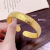 Joias Banhadas a Ouro Gravadas com a Palavra "Bênção" e Palavras Auspiciosas, Pulseira Sólida de Flor de Peônia para Mulheres, Mesmo Estilo da Loja de Ouro, Nova Pulseira Estilo Chinês