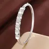 Pulsera geométrica cuadrada con circonita cúbica, de diseño liso e entrelazado, que ofrece un aspecto lujoso y de alta gama; accesorio para mujer, directo del fabricante