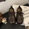 Mocassins retrô versáteis e estilosos para mulheres, novos mocassins com cadarço outono 2026, sapatos outdoor de sola grossa para aumentar a altura