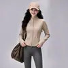 Conjunto de Yoga Sólido de Color Simple para Mujer Cárdigan de Manga Larga Falso Dos Piezas Pantalones Largos Tejido de Secado Rápido Conjunto de Dos Piezas para Entrenamiento en Gimnasio