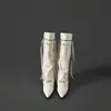 Botas altas de punta con tachuelas de estilo retro de moda para mujer, nueva colección 2026, botas western que realzan la altura, botas de montar marrones con flecos