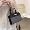 Bolso bandolera pequeño cuadrado, simple y casual, para el día a día, bolso de mano a la moda con bloques de color, nuevo 2026, bolso de hombro con textura elegante