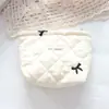 Nova Bolsa de Algodão Acolchoada Doce e Fresca para Batom Bolsa Portátil para Armazenamento de Artigos de Higiene Pessoal Bolsa Organizadora de Armazenamento Diversificado Floral