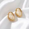 Conjunto de joias de pérolas irregulares barrocas transfronteiriças europeu e americano para mulheres, brincos de alta qualidade, brincos de contas de luxo leve atacado