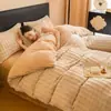 Conjunto de Roupa de Cama Luxuoso MUJI de Pelúcia de Coelho para o Inverno - Capa de Edredom e Lençol de Leite Veludo e Fleece de Coral Espessados