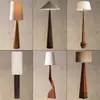 Lámpara de Pie Estilo Wabi-Sabi Vintage, Diseño Sencillo para Sala de Estar, Lado del Sofá, Dormitorio, Estudio, Casa de Huéspedes, Iluminación Creativa de Atmósfera de Diseñador