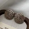 Brincos de Pino Redondos Vazados Exquisitos Metal com Zircônia Totalmente Incrustada com Pino de Prata S925, Brincos de Alto Padrão, Elegantes, Estilo Cross-Border de Luxo Leve