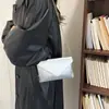 Bolso de Hombro Único con Cadena de Moda 2026 Otoño Nuevo Bolso Sobre Estilizado Retro Moderno Bandolera Pequeño Cuadrado Bolso de Mujer