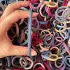 Um tom best-seller 100 sacos de alta elasticidade corda de cabelo sem costura elástico elástico das mulheres toalha de cabelo anel amarrar corda