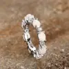 Nuevo Anillo Oval Pequeño de Novia Diamante Micropavimentado Anillo Ovalo de Ópalo Moda Creativa para el Trabajo Simple Elegante