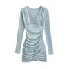 Vestido Sexy de Decote V Profundo Plissado Cobrindo os Quadris de Manga Longa Outono 2025 Novo Cintura Justa Saia para Usar por Baixo