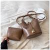 Nicho francês elegante portátil pequena bolsa para mulheres 2023 novo outono e inverno retro bolsa de ombro estilo ocidental crossbody bucket bag