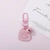 Llavero con charm de corazón de acrílico con purpurina fina de colores, material DIY al por mayor, accesorios de campana girly