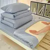 Modelo Nuevo 2026 Todo Algodón Cubierta de Cama Sencilla y Sábana Bajera Acolchada para Cama Individual de Dormitorio Juego de Tres Piezas