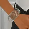 Pulsera de Metal con Diseño de Nicho de Comercio Exterior Europeo y Americano con un Toque de Lujo, Elegante Pulsera de Resorte Plana Redonda, Joyería Vintage de Lujo Ligero
