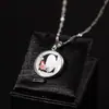 Nuevo Collar de Letra Transfronterizo, Exquisita y Versátil Cadena para Clavícula con Flor, Estilo de Lujo Ligero Personalizado, Colgante Versátil para Mujeres al por Mayor
