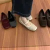 Zapatos Mary Jane Rojos de Lana Cuadrados con Correa y Hebilla para Mujer, Planos Cómodos Suaves con Forro de Felpa, Suela Cálida, Zapatos de Ballet de Algodón
