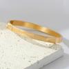 Pulsera de Broche Creativa Simple Corrosión Inglés Amor Estrella Patrón de Forma Geométrica Joyería de Mano para Parejas