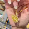 Colgante Ruyi de Cinco Bendiciones Oro Real 24K Electrochapado Color Duradero Diamante Cepillado Incrustado Rueda Giratoria de Riqueza y Fortuna