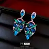 Pendientes de Plata Estilo Vintage con Colgantes de Lágrima Tachonados de Diamantes, Lujo Ligero y Sensación de Alta Gama, Exquisito Diseño de Clavo, Joyería para Orejas de Nicho