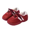 Sapatos de Algodão 2026 Novo Estilo Inverno Sola Grossa Feminino Com Veludo Espessado Sapatos Femininos Fashion Tendência Proteção contra Frio Aquecimento Botas de Algodão Femininas