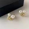 Pendientes de perla para mujer Pendientes de temperamento de alta gama franceses Pendientes de diseño nicho Pendientes retro de lujo ligero Venta al por mayor