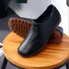 Sapatos de Chuva Primavera e Outono Preto para Negócios Couro Sintético Impermeável Plástico PVC Antiderrapante Borracha de Trabalho Clássico Sapatos de Cozinha 1218