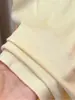 Blusa Feminina da Moda com Manga Curta e Pequenas Mangas Volantes, Corte Justo, Estilosa, Rejuvenescedora, Decote Amplo, Camiseta de Ombro Normal para o Verão de 2026