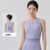 26 novos modelos de regatas esportivas para yoga feminino, roupas de treino para Pilates com costas cruzadas, regatas para corrida e fitness