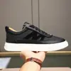 Tênis de Couro Genuíno com Recortes para Homem, Luxo Acessível, Sapatos Brancos Modernos e Versáteis, Novo 2025 Antiderrapante, Resistente ao Desgaste, Respirável, Sapatos Casuais
