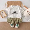 Ropa infantil para niños conjunto de verano ropa casual elegante para bebé de manga corta conjunto de dos piezas guapo para bebé al por mayor