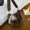 Bolsos de Felpa de Moda Transfronterizos Otoño 2026 Nuevo Bolso Cubo de Gran Capacidad Moderno Bolso de Hombro Peludo para Debajo del Brazo