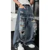 Verão 2026 Nova Marca Americana Tendência Jeans Soltos com Estampa de Letras Pesada e Design Rasgado Unissex