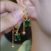 Pendientes de circonita verde de alta calidad con hebilla para la oreja, elegantes pendientes de celebridades de Internet para mujer, ligeros y de lujo.