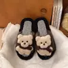 Zapatos casuales de dibujos animados, pantuflas peludas con lazos, nuevo diseño de oso, otoño e invierno 2026, lindas pantuflas sin cordones