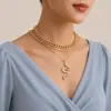 Collar con colgante de serpiente antiguo con diseño de nicho femenino, popular entre los europeos y los americanos, joyería transfronteriza, collar con elemento en forma de serpiente.