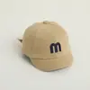 Gorras Infantiles Primavera y Otoño Bebé Gorra de Béisbol Bordada con Letra Unisex Estilo Coreano Moda Versátil Gorra de Béisbol de Ala Corta Tendencia