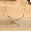 Colar Elegante de Nó para Mulheres, Corrente de Clavícula de Luxo Leve de Nicho, Acessório de Pescoço Popular de Laço do Ins, Presente Atacado