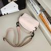 Bolsa Transversal Leve de Nicho, Bolsa Quadrada Pequena, Nova Bolsa de Ombro Fashion, Bolsa de Celular Grande para Estudantes e Trabalho, Tendência