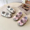 Tênis casuais com laço para meninas, tênis infantis, tênis fofos, sapatos para bebês meninas, tênis modernos para crianças pequenas